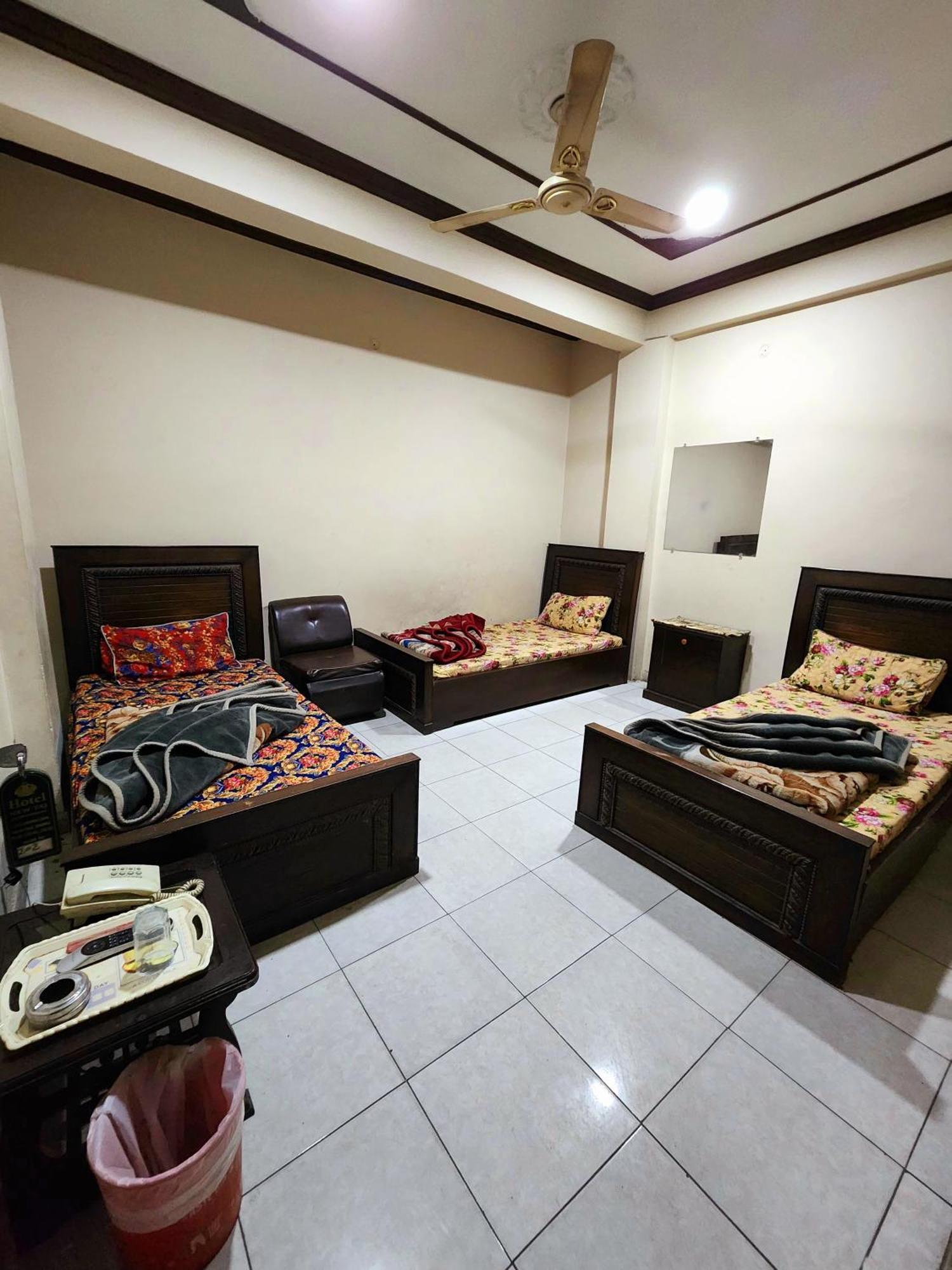 Hotel New Taj International Rawalpindi Bagian luar foto
