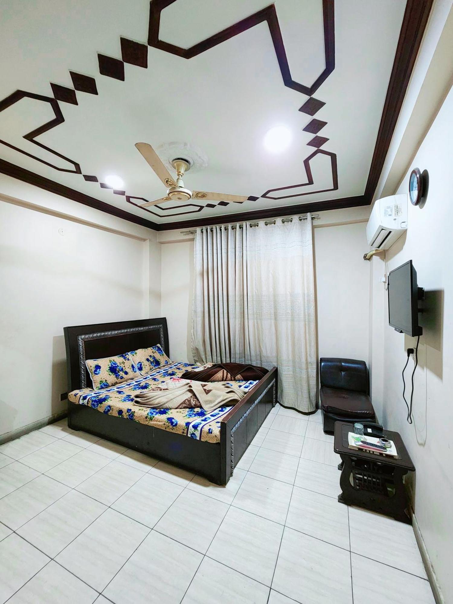 Hotel New Taj International Rawalpindi Bagian luar foto